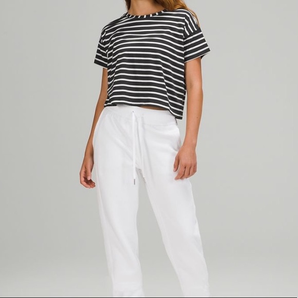 Lululemon Cates T-Shirt - Picture 3 of 3